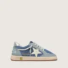 Young Ball Star aus hellblauem und denimblauem Wildleder mit weißem Lederstern