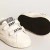 Baby-School-Set aus weißem Nappaleder mit rosa Lederlasche an der Ferse