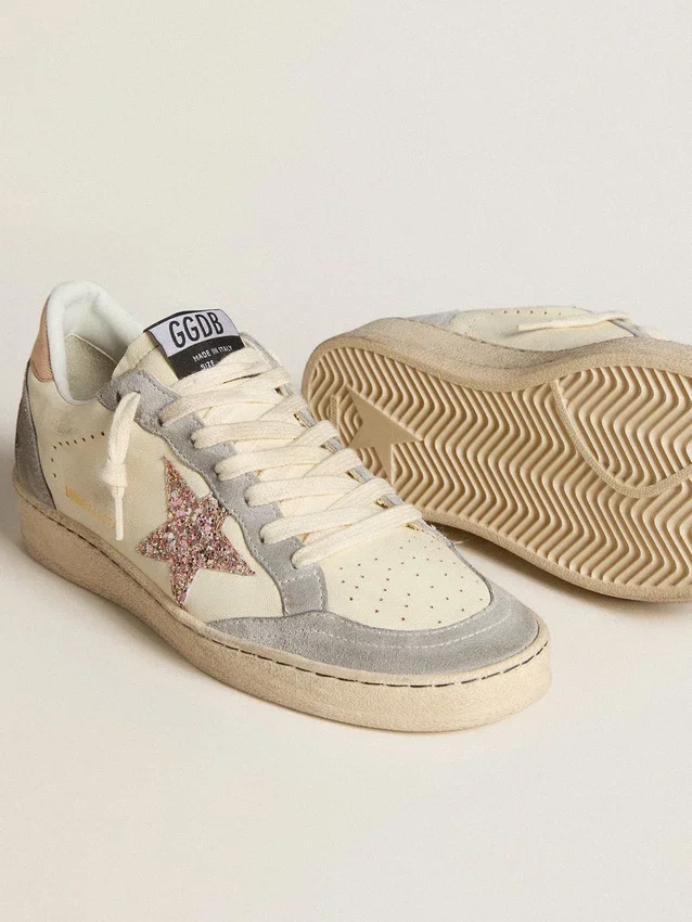 Ball Star aus Nappaleder mit Glitzerstern und metallischer Fersenlasche