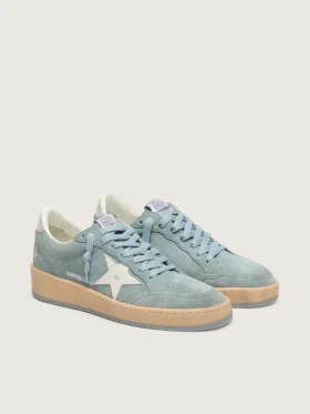 Ball Star für Damen aus hellblauem Wildleder mit weißem Stern