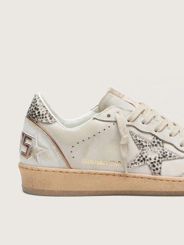 Ball Star LTD für Damen aus weißem Leder mit Stern aus Ponyfell im Animal-Print