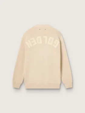Beigefarbene Damen-Strickjacke mit „Golden“-Schriftzug auf der Rückseite