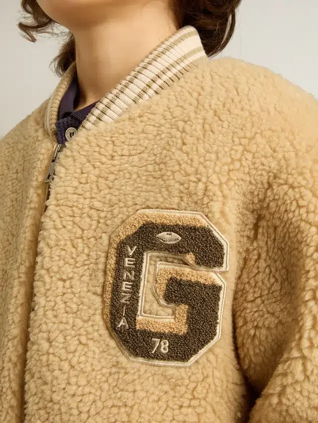 Beigefarbene Fleece-Bomberjacke für Kinder