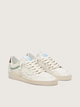 Damen-Ball Star aus cremefarbenem Leder mit Ton-in-Ton-Stern und Perlen