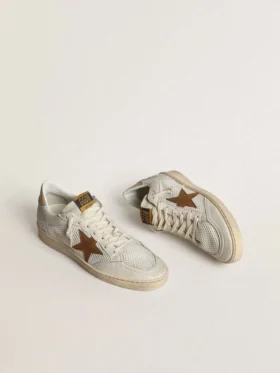 Damen-Ball Star aus weißem Nappa und Mesh mit tabakfarbenem Nubuk-Stern und beiger Fersenlasche