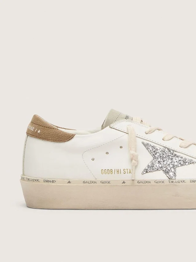 Damen-Hi Star mit silbernem Glitzerstern und taubengrauer Fersenlasche aus Nubukleder