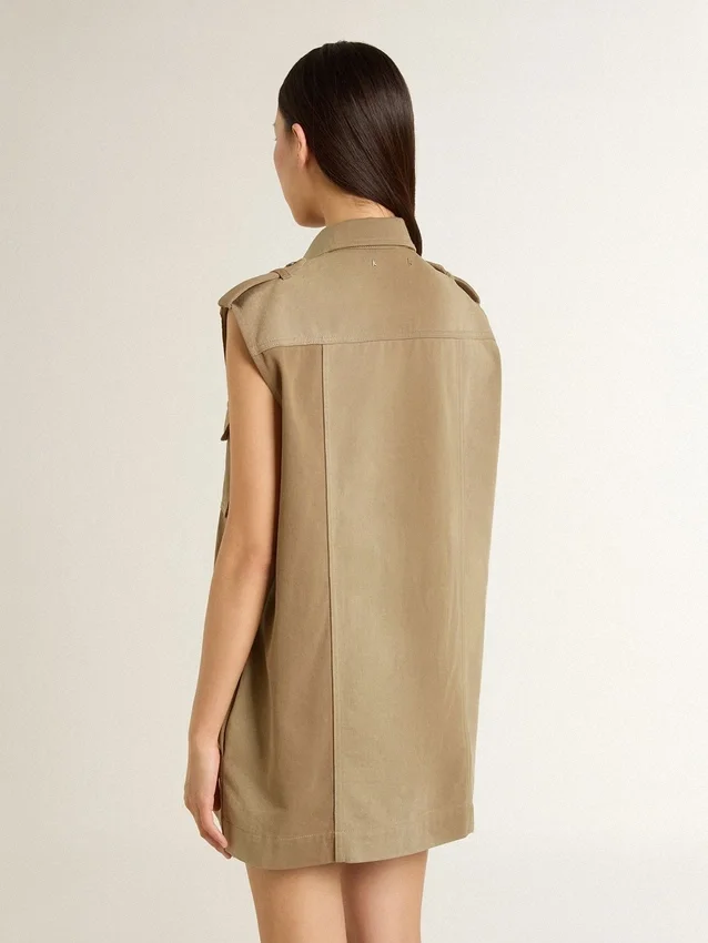 Damen-Shirtkleid aus sandfarbenem Denim mit Military-Details