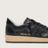Damen-Sneaker „Ball Star“ aus schwarzem Nappaleder mit schwarzem Glitzerstern und Fersenlasche aus Wildleder