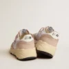 Damen-Sneaker „Running Sole“ aus Mesh und Nubuk mit silbernem Metallic-Lederstern