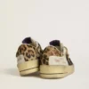 Damen-Stardan aus Nappa und Mesh mit Fersenlasche aus Ponyfell mit Leopardenmuster