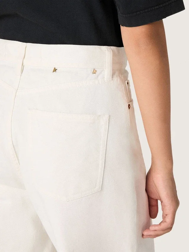 Goldene Boyfriend-Jeans für Damen aus optisch weißem Bull-Denim