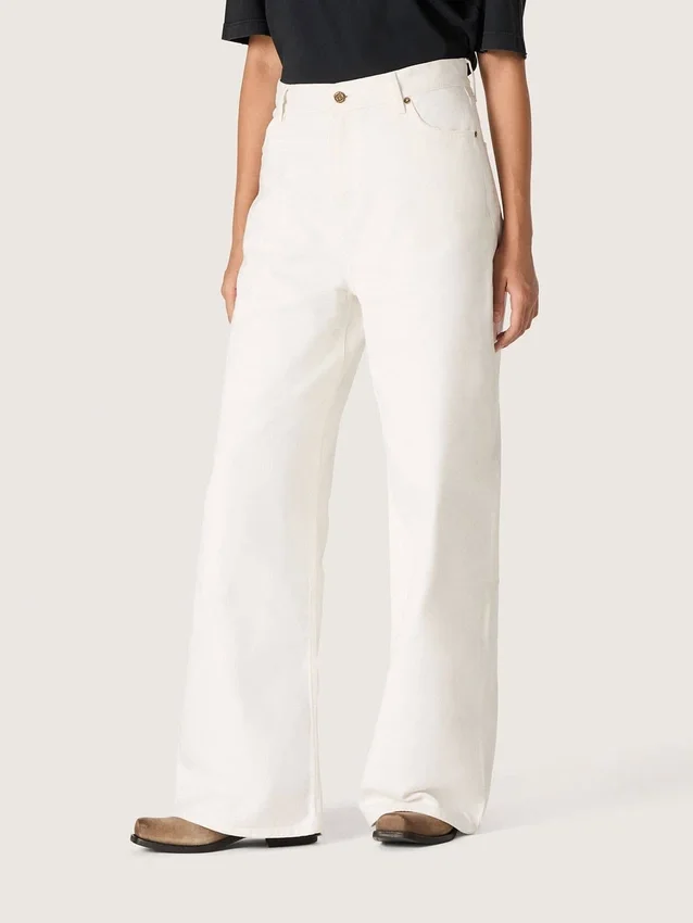 Goldene Boyfriend-Jeans für Damen aus optisch weißem Bull-Denim