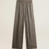 Grüne Damenhose aus einer Viskose-Seiden-Mischung mit Blumenmuster