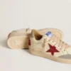 Herren-Ball Star LTD aus Nappaleder mit rotem Lederstern und grauer Fersenlasche aus Wildleder