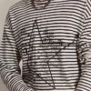 Herren-Hemd mit weißen und blauen Streifen und Stickerei auf der Vorderseite