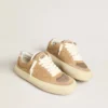 Herren-Schuh „Space-Star Cube“ aus tabakfarbenem Wildleder mit perforiertem Stern