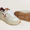 Herren-Sneaker mit Running Sole aus Nylon und Wildleder, mit braunem Lederstern und burgunderroter Lederlasche an der Ferse