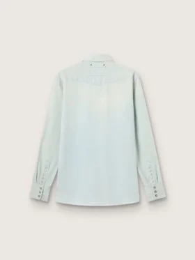 Herrenhemd aus gebleichtem Denim mit gehämmerten Nieten