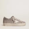 „Hi Star“-Sneaker für Damen aus beigem Wildleder mit laminiertem Lederstern und glitzernder Fersenlasche