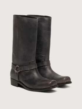 Hohe Damen-Biker-Stiefel aus schwarzem Leder mit Riemen und silberfarbener Schnalle