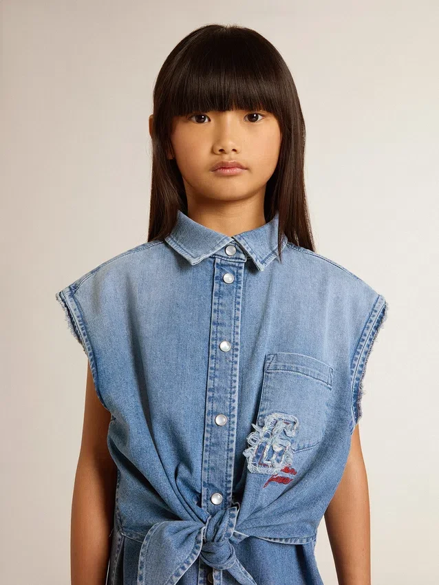 Jeanskleid für Mädchen mit Knoten vorne und Stickerei