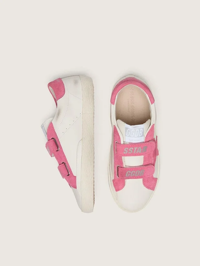 „Young Old School“ aus cremefarbenem Leder mit rosa Stern und Einsätzen aus Wildleder