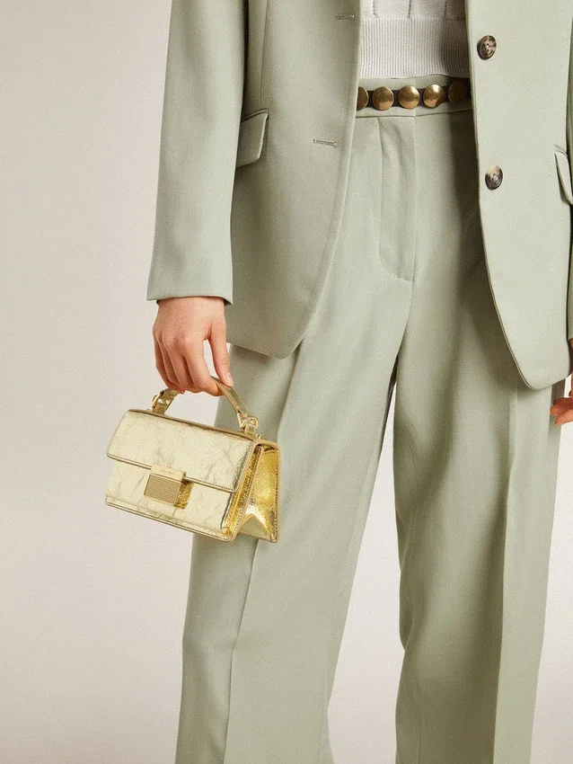 Kleine Venezia-Tasche aus goldfarbenem Metallic-Leder mit goldenen Details