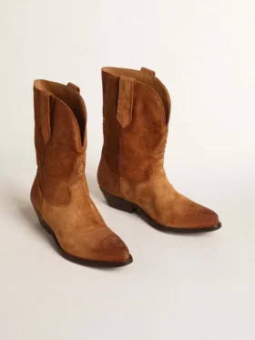 Low Wish Star Stiefel aus cognacfarbenem Wildleder mit eingearbeitetem Stern