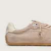 Marathon Speed für Damen aus rosa Wildleder mit perforiertem Stern und weißer Lederlasche an der Ferse