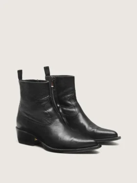 Niedrige „Debbie“-Herrenstiefel aus schwarzem Leder