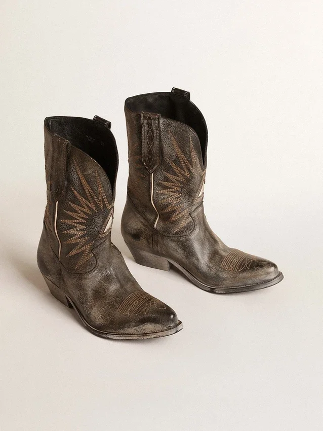 Niedrige „Wish Star“-Damenstiefel aus schwarzem Leder mit silbernem Stern