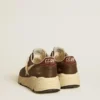 „Running Sole“ aus Nylon und Leder mit TPU-Stern und Fersenlasche aus Nubukleder