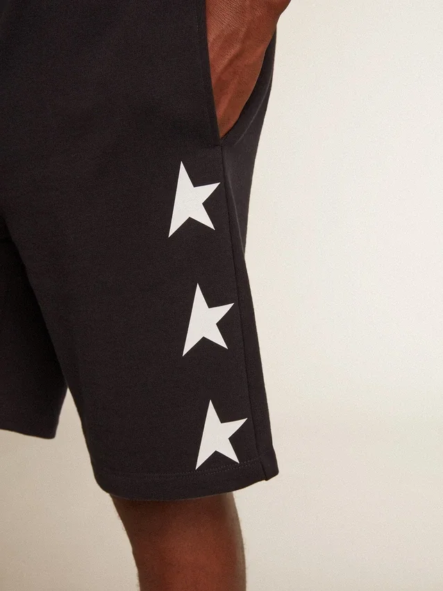 Schwarze Bermudashorts für Herren mit weißen Sternen