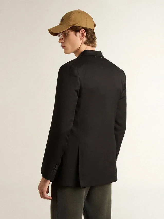 Schwarzer Herren-Blazer mit doppelreihigem Knopfverschluss