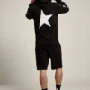 Schwarzes Sweatshirt aus der Alighiero Star Collection mit kontrastierenden weißen Sternen