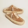 Space-Star-Sabot-Schuhe für Damen aus tabakfarbenem Wildleder mit Lammfellfutter