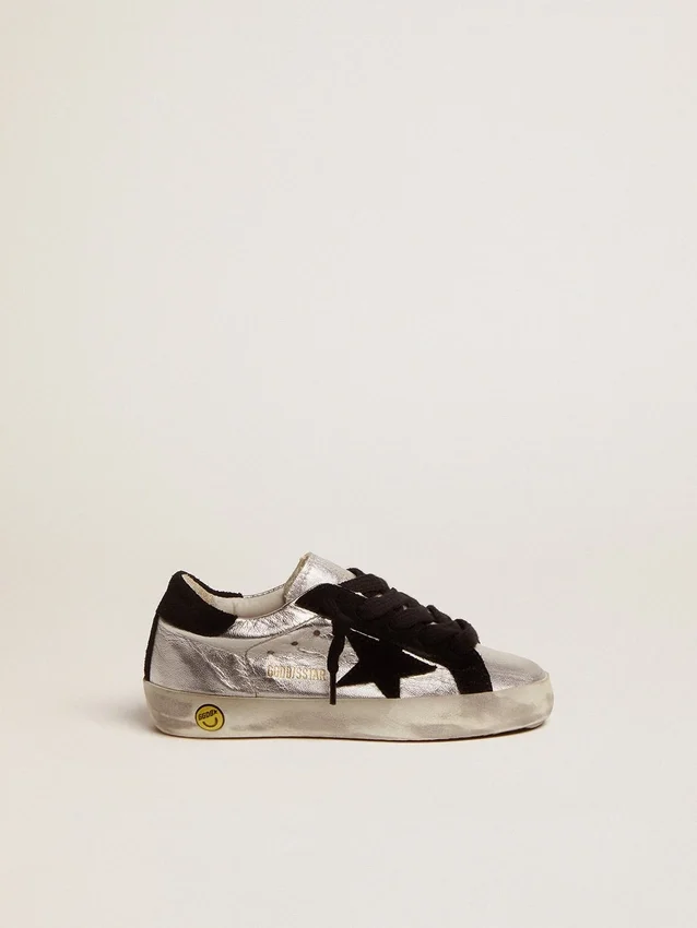 „Super-Star“-Sneaker aus silbernem Leder mit Wildledereinsätzen