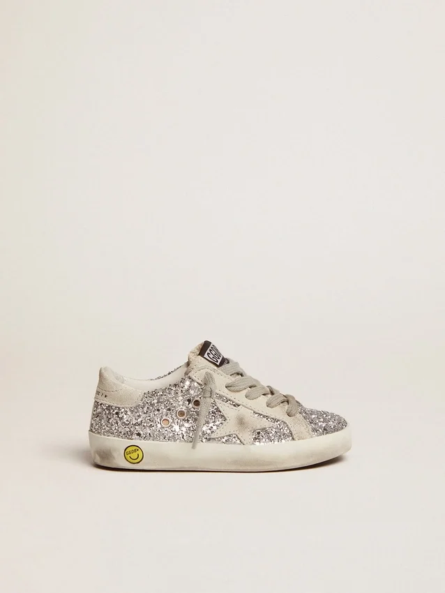 Junior Super-Star mit silbernem Glitzer und Wildleder-Details