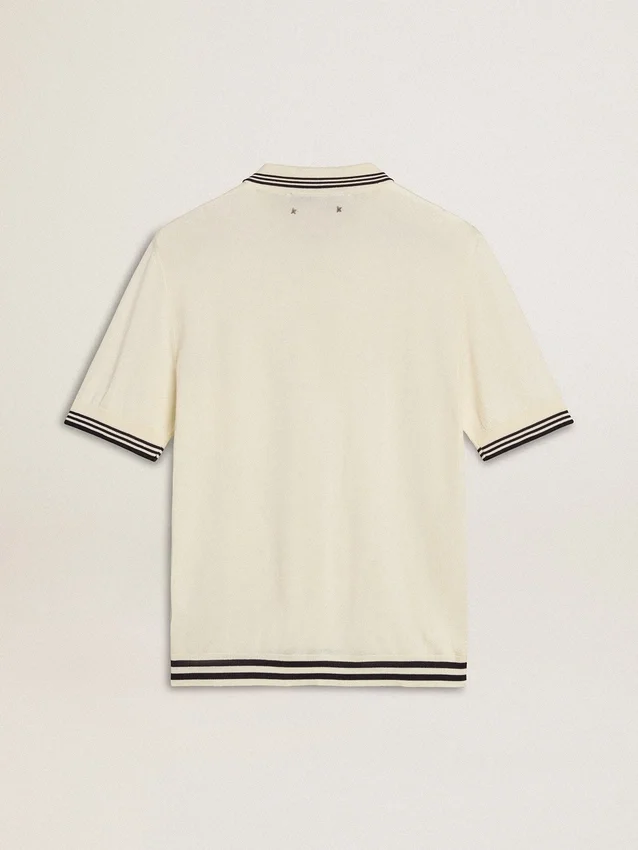 Weißes, im Used-Look gehaltenes Strick-Poloshirt für Herren mit blauen Rippbündchen