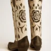 „Wish Star“-Stiefel aus schwarzem und weißem Leder mit eingearbeiteter Rose und Stern