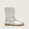 „Young Wish“-Stiefel aus silbernem Metallic-Leder mit Sternstickerei