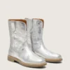 „Young Wish“-Stiefel aus silbernem Metallic-Leder mit Sternstickerei