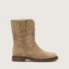 „Young Wish“-Stiefel aus taubengrauem Wildleder mit Sternstickerei